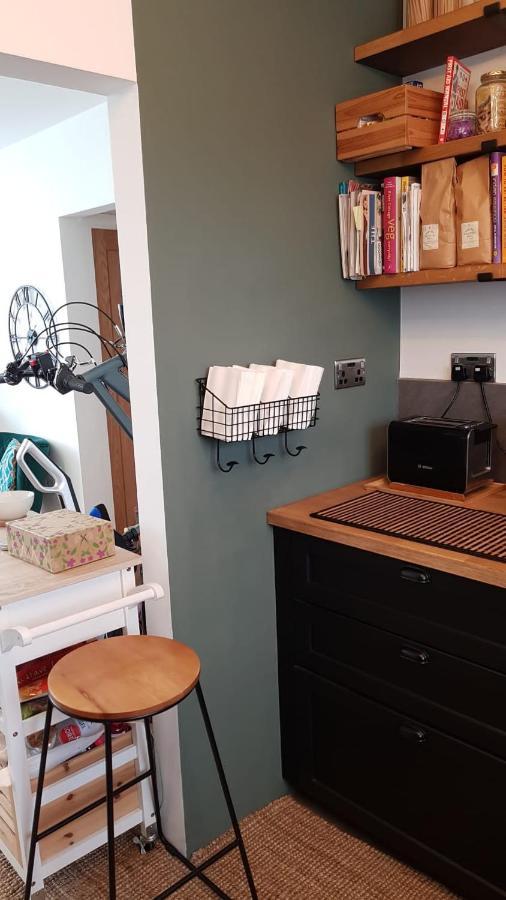 Kew Gardens - Private Double Room Richmond London - Homestay エクステリア 写真