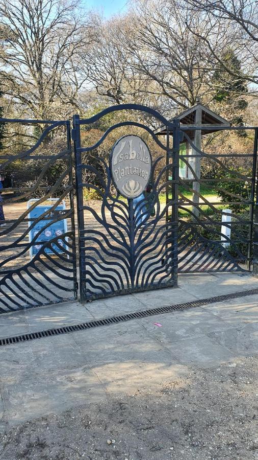 Kew Gardens - Private Double Room Richmond London - Homestay エクステリア 写真